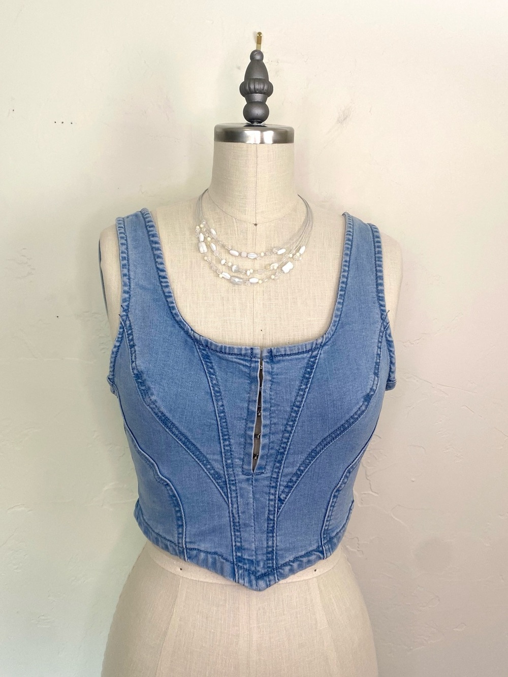Roma Studio L Corset Style Jean Women’s Light Blue Denim Pointed Crop Top